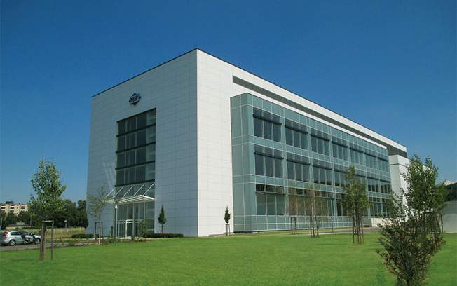 main photo