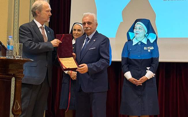 main photo